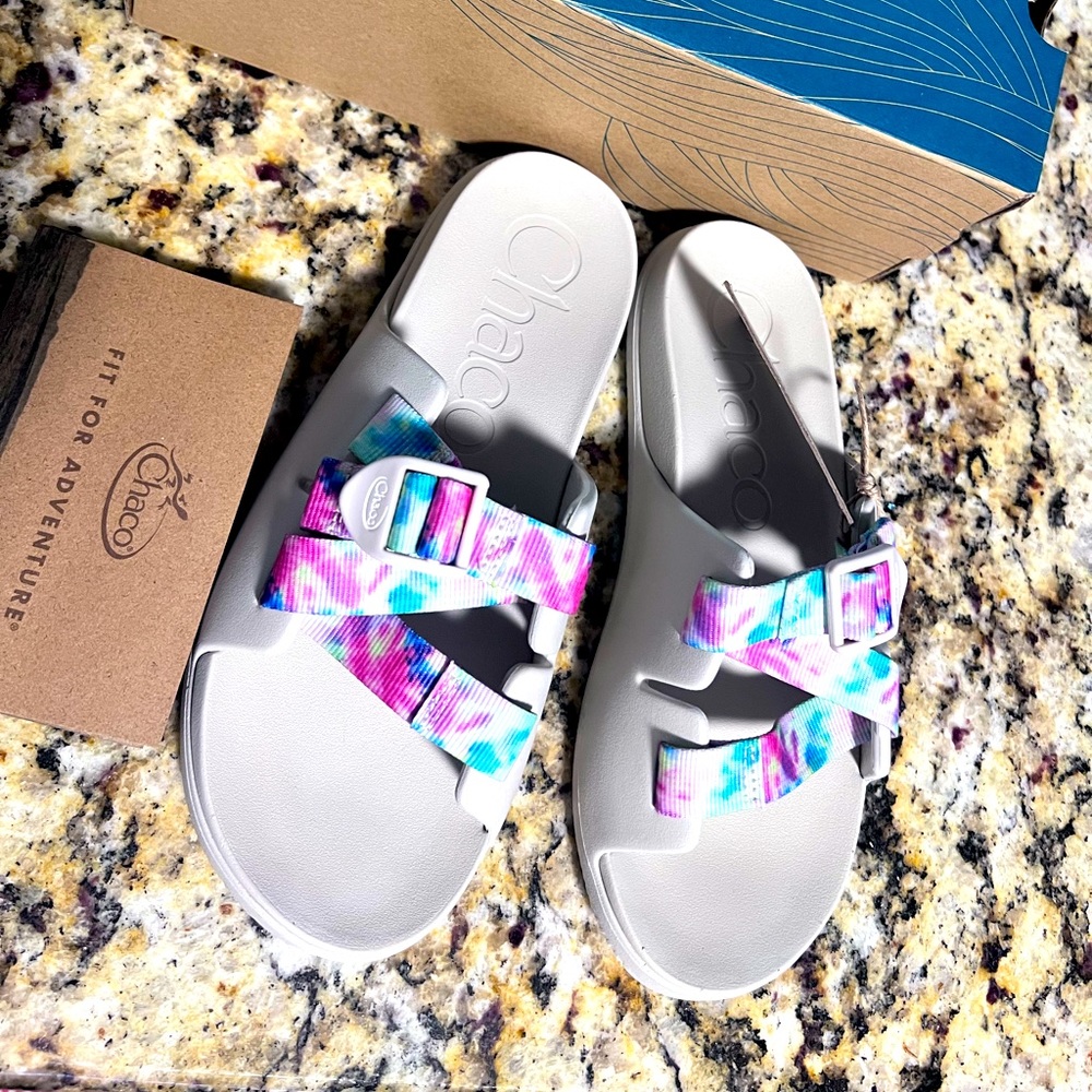 Chacos kids light tie dye size 5